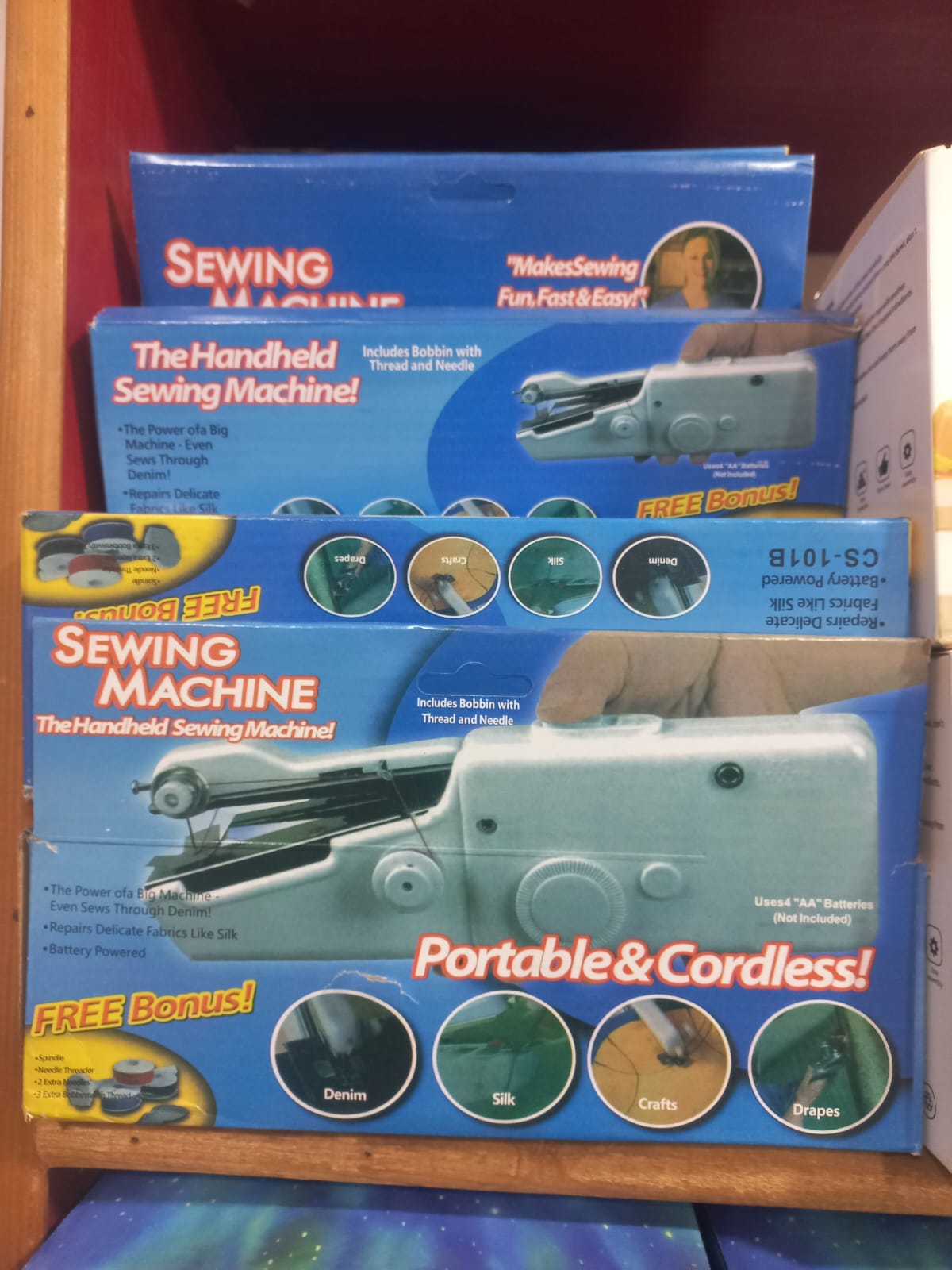 Portable Mini Sewing Machine โ Handheld Electric Sewing Machine for Quick Clothing Repairs & DIY