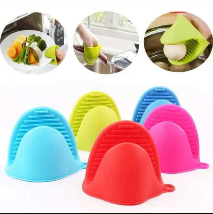 Silicone Pot Holder Pinch Mitts – Heat Resistant Mini Oven Gloves | Non-Slip Kitchen Grip for Hot Pots, Pans & Baking