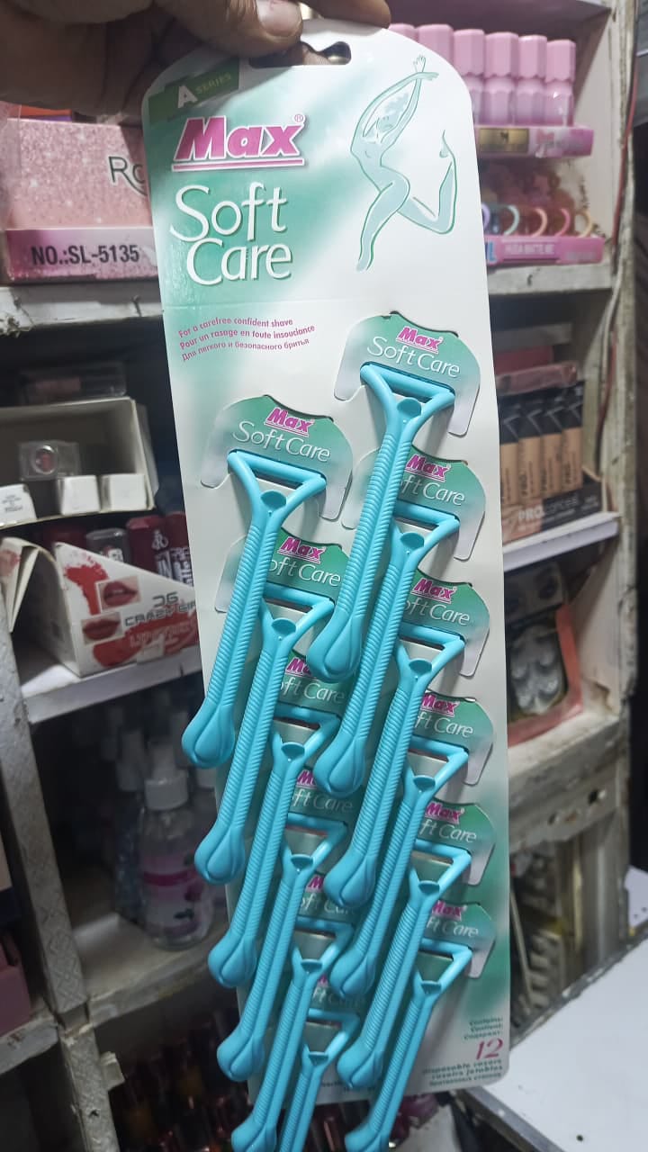 Max Soft Care Disposable Razors for Women – Smooth & Comfortable Shaving Razors, 12 Pack